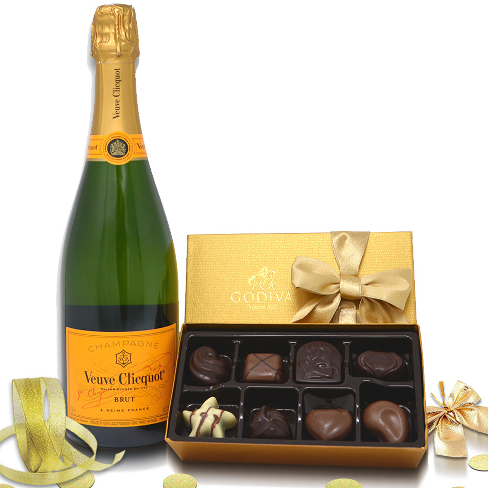 veuve clicquot and 8pc choclate box at dc wine and spirits